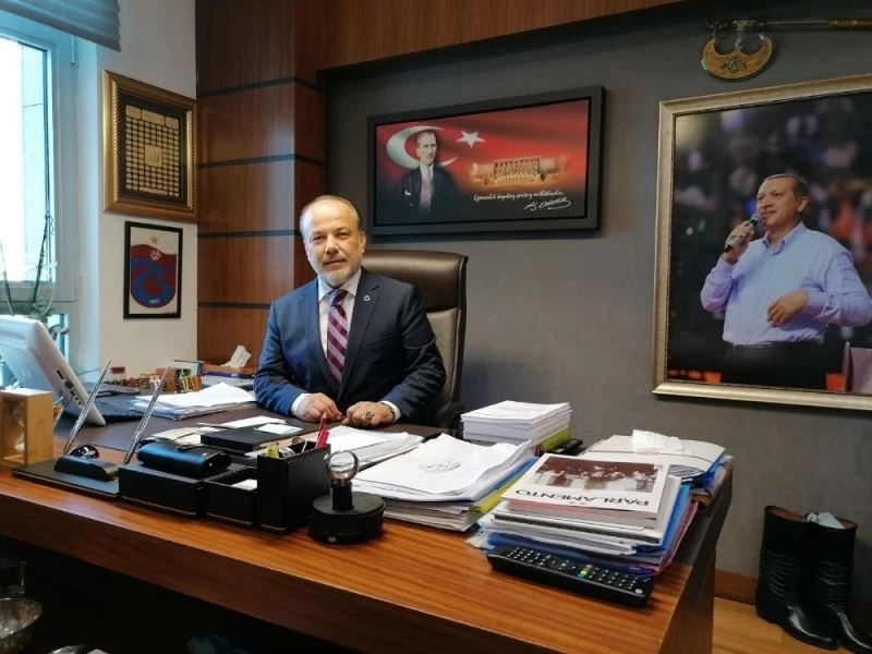 “15 Temmuz Türk Milleti’nin ihanet şebekesine karşı sergilediği dik duruşun yıl dönümüdür”
