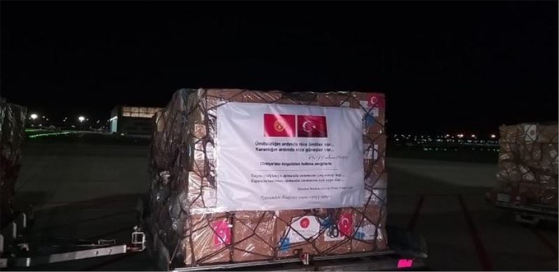 Türkiye’nin gönderdiği tıbbi yardım malzemeleri Kırgızistan’a ulaştı
