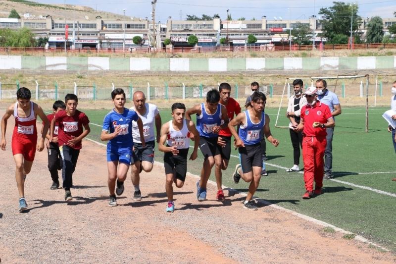 Erciş’te ‘15 Temmuz Atletizm Koşusu’ yapıldı

