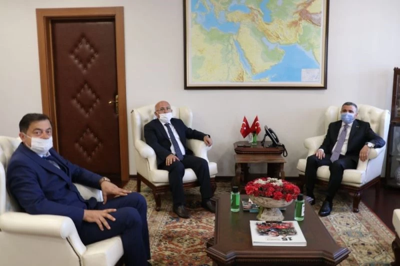 Divapan’dan Vali Cevdet Atay’a hayırlı olsun ziyareti
