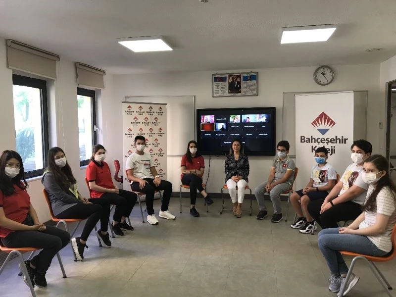 Yapay zekayla sınava hazırlanan 23 öğrenci LGS’de birincilik getirdi
