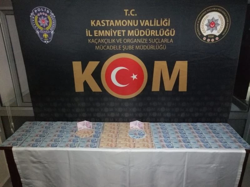 Kastamonu’da piyasaya sahte para sürmek isteyen 3 kişi yakalandı
