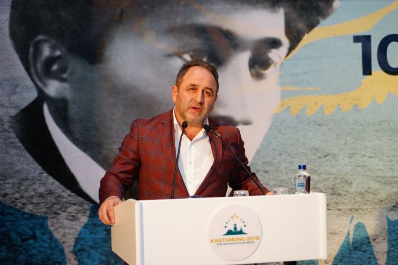 İş adamı Demir, “Üretimi devam eden firmalar yükümlülüklerini yerine getirmeli”
