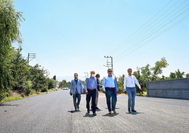 Malatya Büyükşehir Çemlik Caddesini asfaltlıyor
