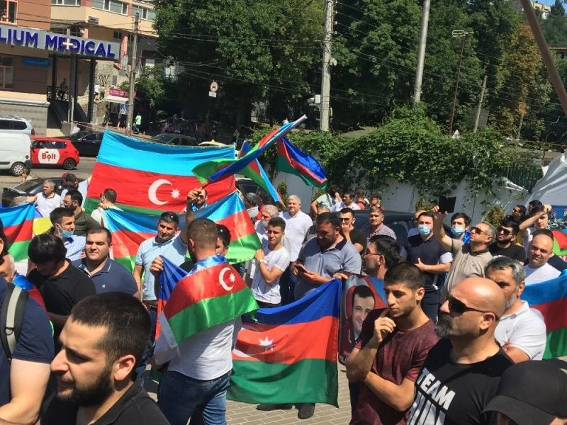 Ukrayna’daki Azerbaycan vatandaşlarından Ermenistan protestosu

