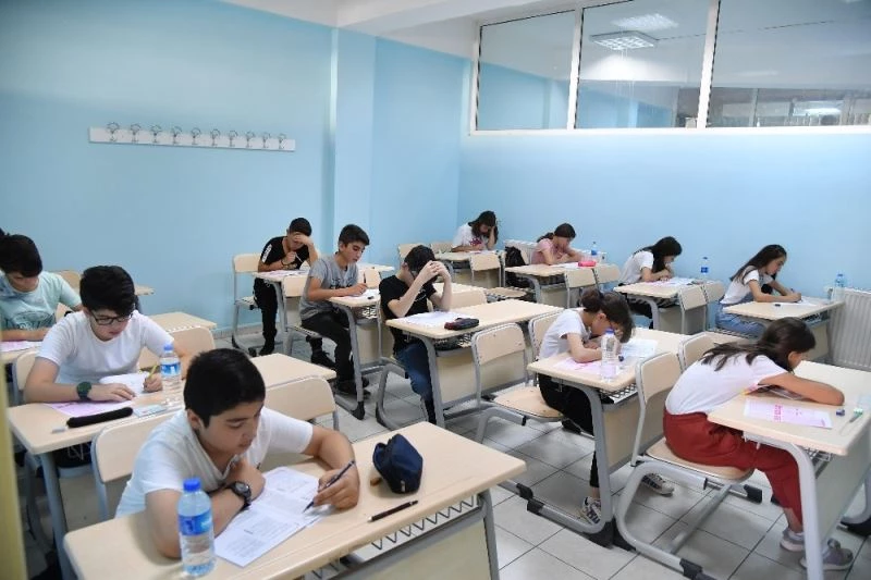 Isparta Belediyesi eğitim kurslarının LGS başarısı
