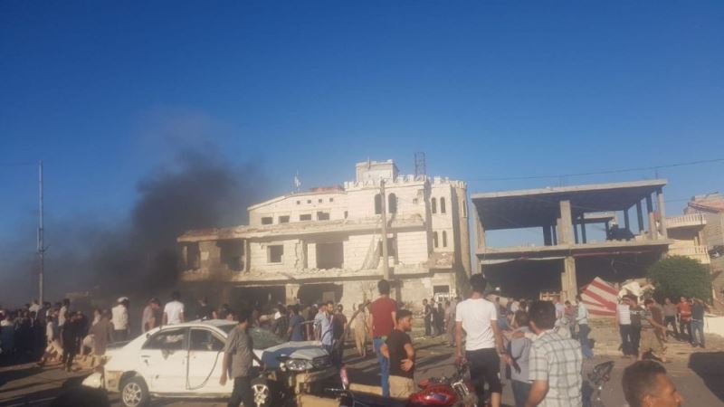 Azez’de bomba yüklü araç patladı: 3 ölü, 10 yaralı
