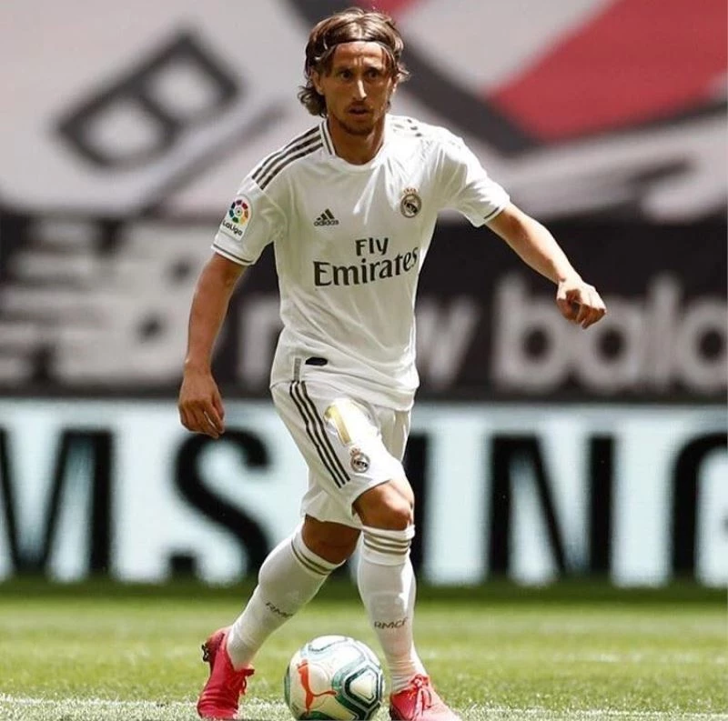 Modric ve Hakimi de Erzurumspor’u tebrik etti
