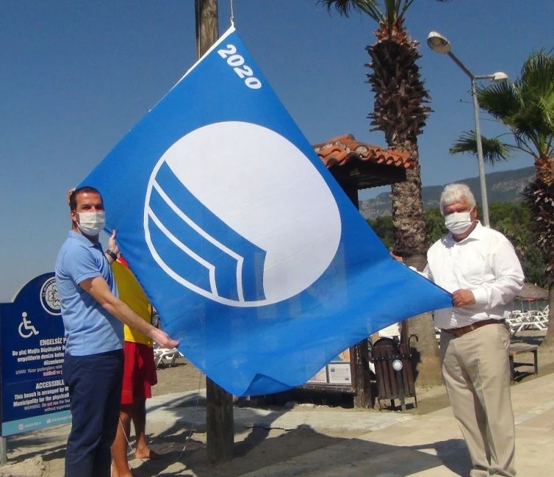 Akyaka ’mavi gerdanlığı’nı astı
