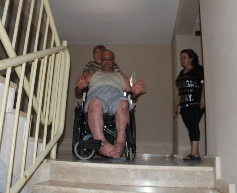 Sosyal konutlarda yaşayanların engelli asansörü çilesi
