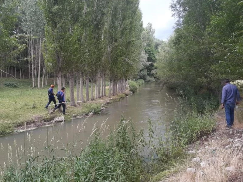 Su kanalı kenarından oynayan Melek’ten haber alınamıyor
