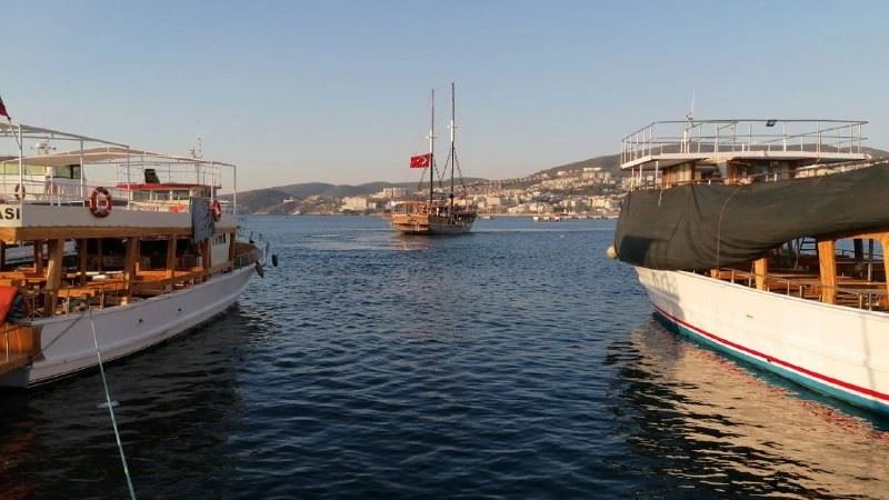 Seyahat acenteleri Kuşadası’na çıkartma yaptı
