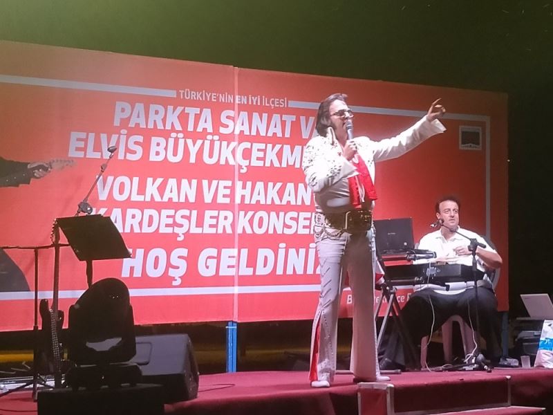 Büyükçekmeceliler Elvis şarkılarıyla unutulmayacak bir gece yaşadı
