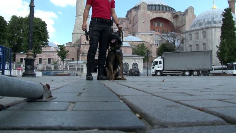 Ayasofya Camii’nde hazırlıklarda sona geliniyor
