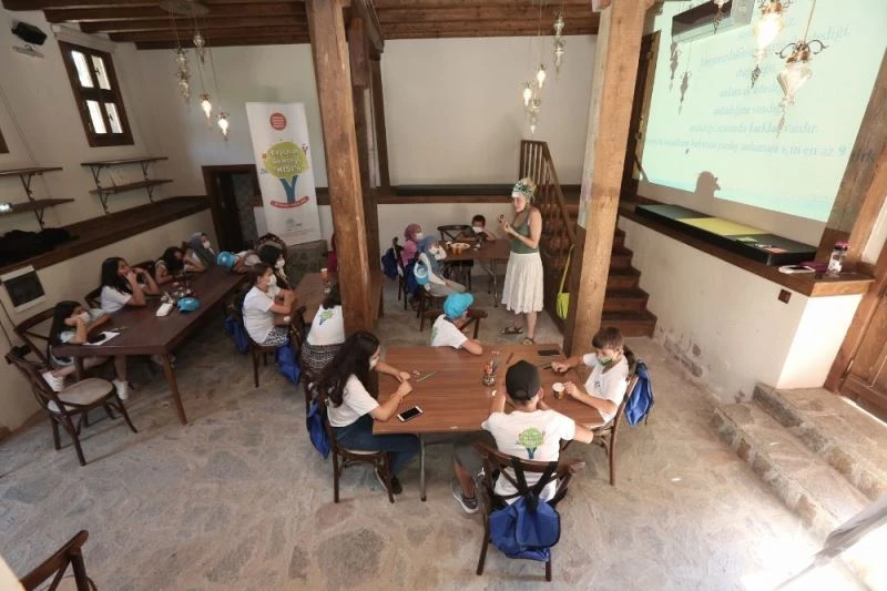 Misili çocuklar yaz dönemini dopdolu geçiriyor
