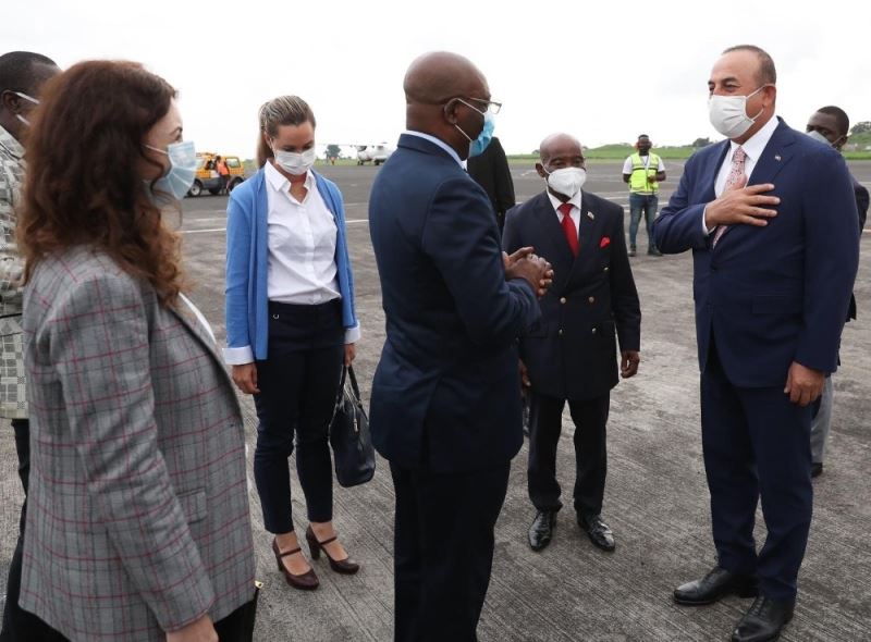 Dışişleri Bakanı Çavuşoğlu, Ekvator Ginesi’nde
