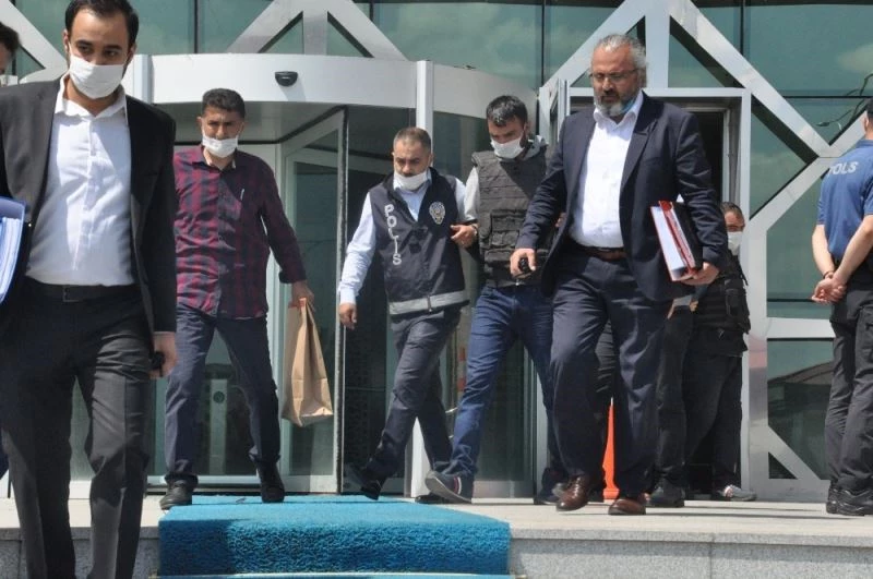 Anne ve oğlun katil zanlısı: 