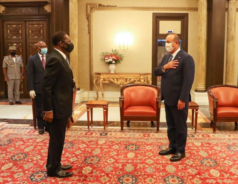 Bakan Çavuşoğlu, Ekvator Ginesi Cumhurbaşkanı Mbasogo tarafından kabul edildi
