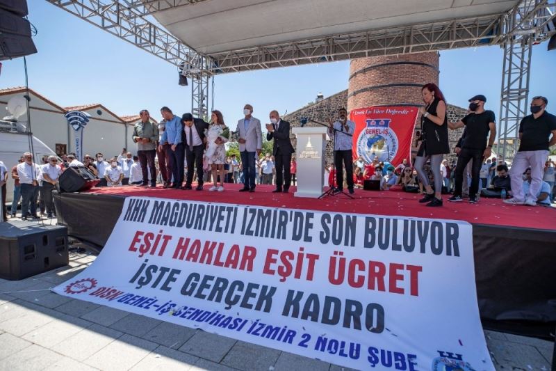 İzmir’de KHK’lı işçiler sosyal haklarına kavuşuyor
