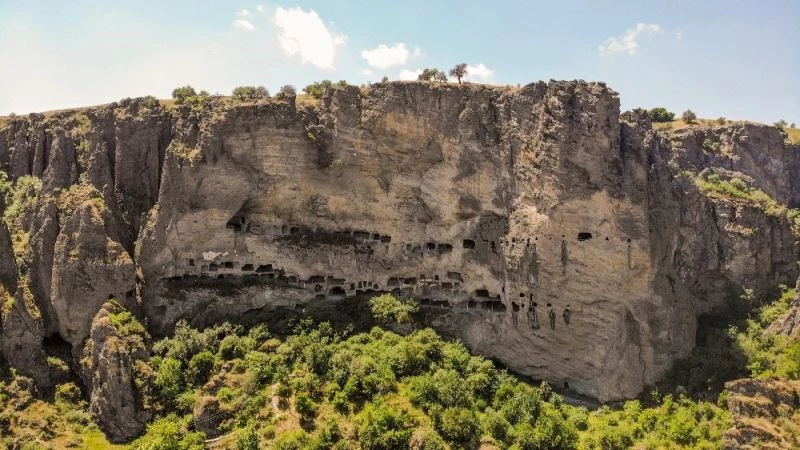 (Özel) İnönü Mağaraları tarihi ve doğasıyla görenleri hayran bırakıyor
