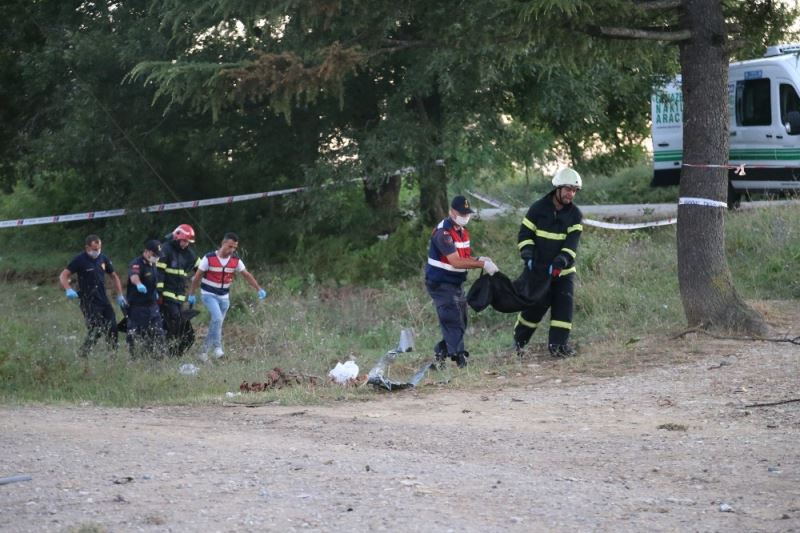 Kocaeli’deki feci kazada hayatını kaybedenlerden geriye aile fotoğrafları kaldı
