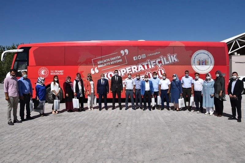 Kooperatifçiliğin geliştirilmesi için çaba
