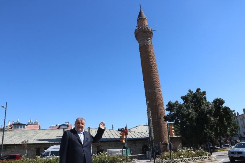 117 santimetre eğime sahip, Eğri minarenin sırrı sensörlerle ortaya çıkacak
