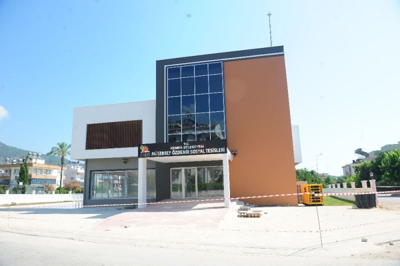 Dünya şampiyonunun Müşerref Özdemir’in adı spor tesislerine verildi
