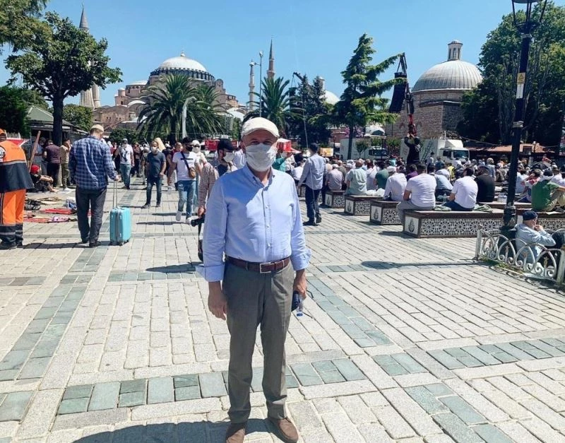Başkan Çolakbayrakdar, Ayasofya’da kılınan ilk Cuma Namazına katıldı
