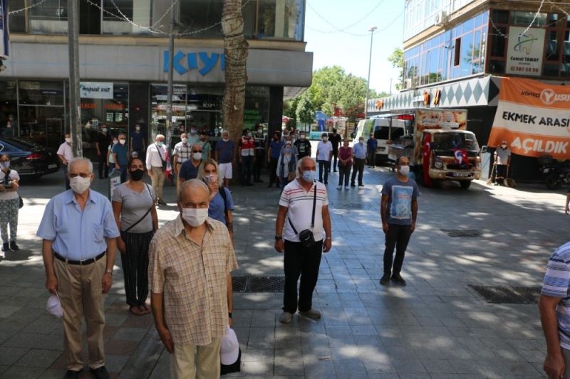 Kartal’da, Lozan Barış Antlaşması’nın 97.yıldönümünde anma töreni düzenlendi
