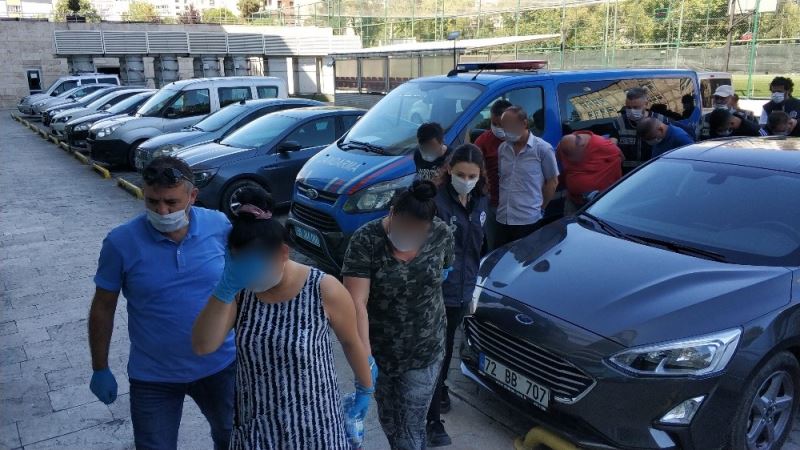 Samsun’da fuhuş operasyonundan 10 kişi adliyeye sevk edildi
