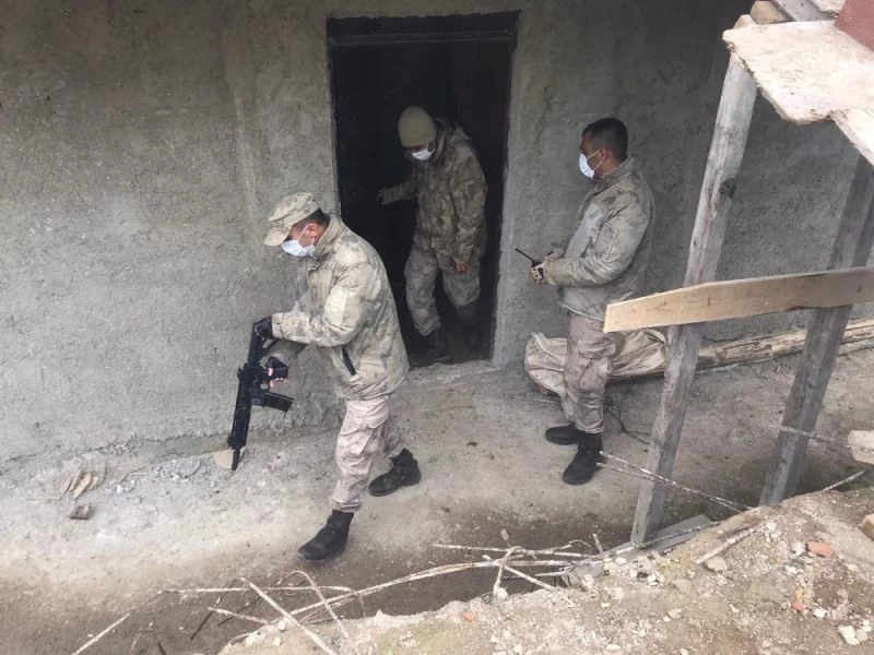 Giresun’un Bulancak ilçesi Semen Yaylası’nda kaybolan Elif dün akşamdan bu yana her yerde aranıyor
