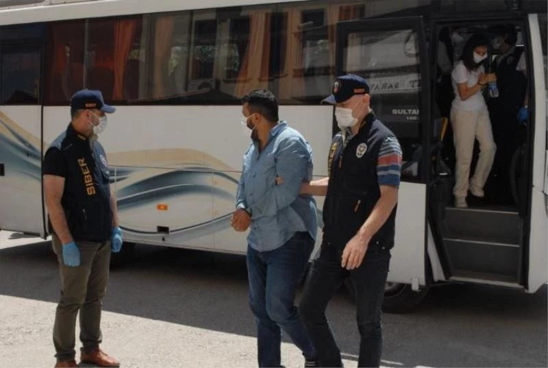 ‘Google’den arıyoruz’ diyerek 1 milyon TL’lik vurgun yapan 4 kişi tutuklandı
