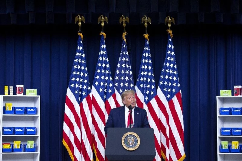 Trump, reçeteli ilaç fiyatlarını düşürmek için yeni kararname imzaladı
