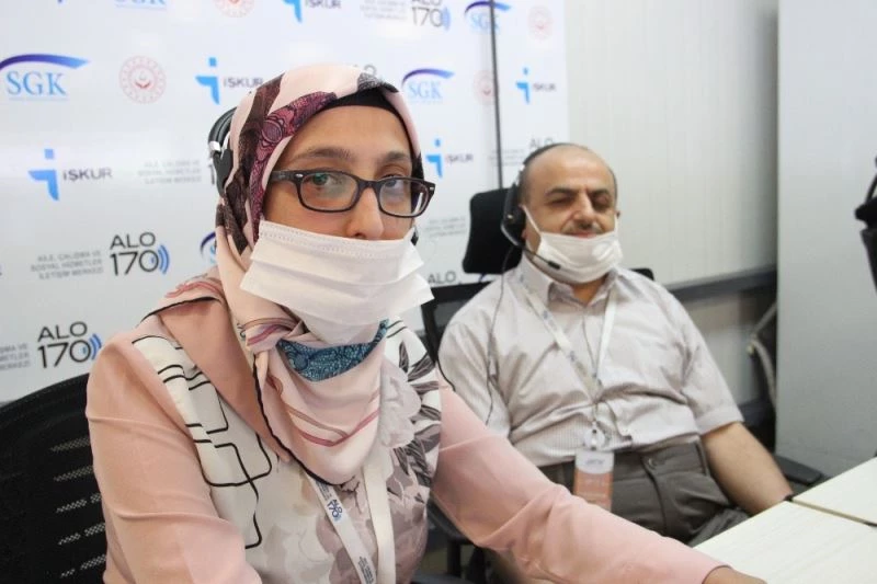 Engelleri 10 yıldır birlikte aşıp, birbirlerinin gözü ve ağzı oldular
