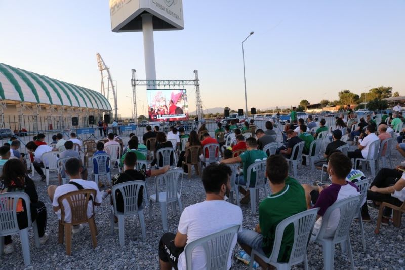 TFF 1. Lig Play-Off Yarı Final: Akhisarspor: 0 - Fatih Karagümrük: 0 (İlk yarı sonucu)
