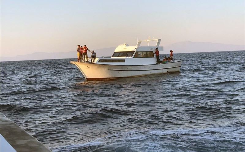 Yunan Sahil Güvenliği korsanlığa başladı
