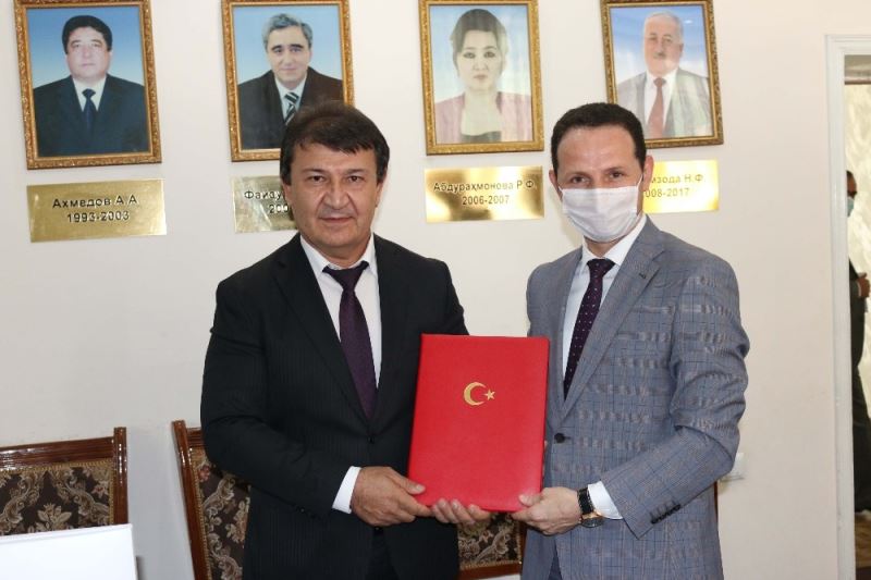 Türkiye’den Tacikistan Sağlık Bakanlığına destek
