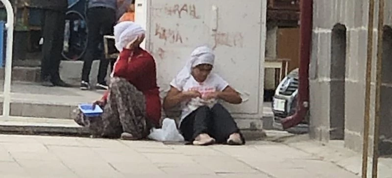 Bayram öncesi dilenciler Kars’ı mesken tuttu
