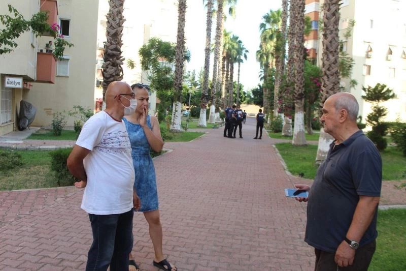 Yaşlı adamın cenazesi, koku binayı sarınca bulundu
