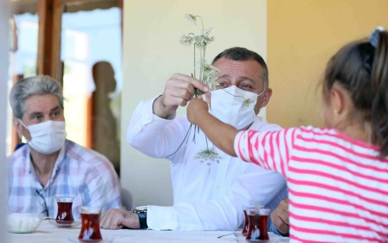 Büyükakın’dan Karamürsel köylüleri ile buluştu
