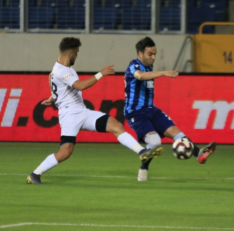 TFF 1. Lig Play-Off Finali: Adana Demirspor: 0 - Fatih Karagümrük: 0 (Maç devam ediyor)
