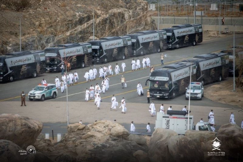 Hacı adayları Arafat’tan Müzdelife’ye hareket etti
