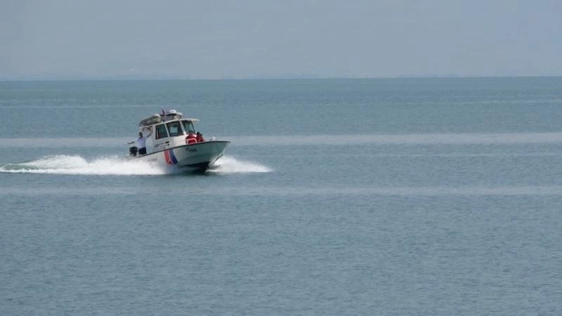 Batan tekneyi arama faaliyetleri üç koldan devam ediyor
