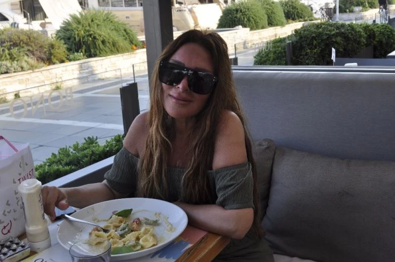 Seren Serengil Marmaris’ten yat aldı
