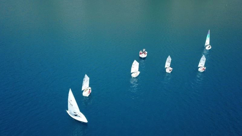 Nemrut’ta bisiklet ve trekking turu düzenlenip yelken gösterileri yapıldı
