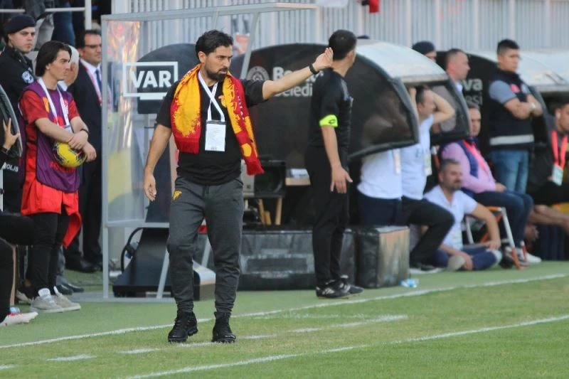 Göztepe’de İlhan Palut istifasını sundu
