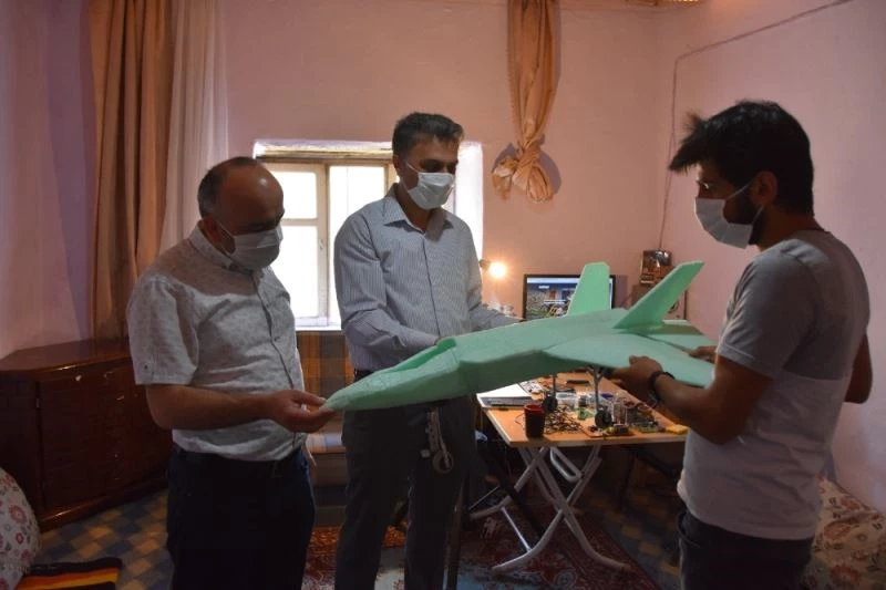 F35 maketi yapan Hakkarili genç Teknofest’e davet edildi
