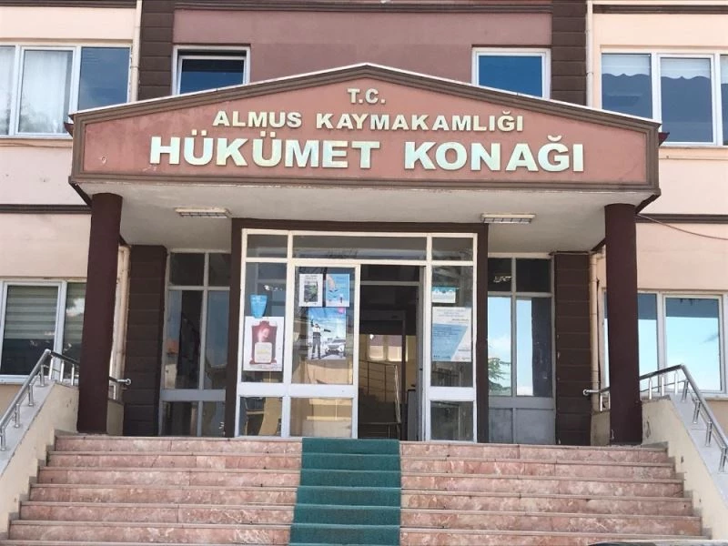 Mübaşir pozitif çıktı, hakim ve 4 personel karantinaya alındı
