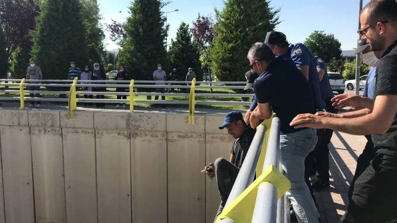 İkinci kez köprüden atlamaya çalıştı
